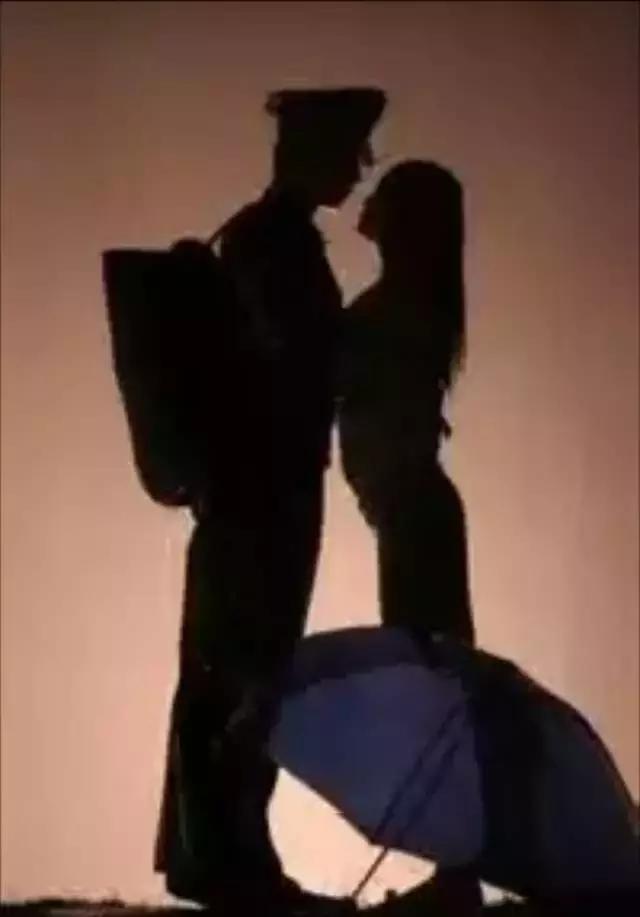 你可以没听过这样的军歌，但不能不知道这些催泪的歌词