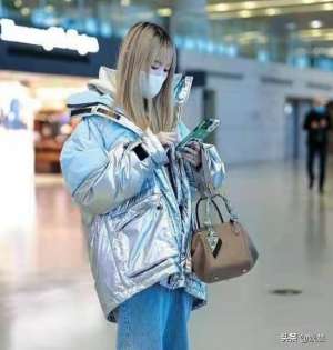 马蓉宣布再嫁(马蓉久违更新视频动态，做托腮动作再秀手上钻戒，疑默认再婚传闻)