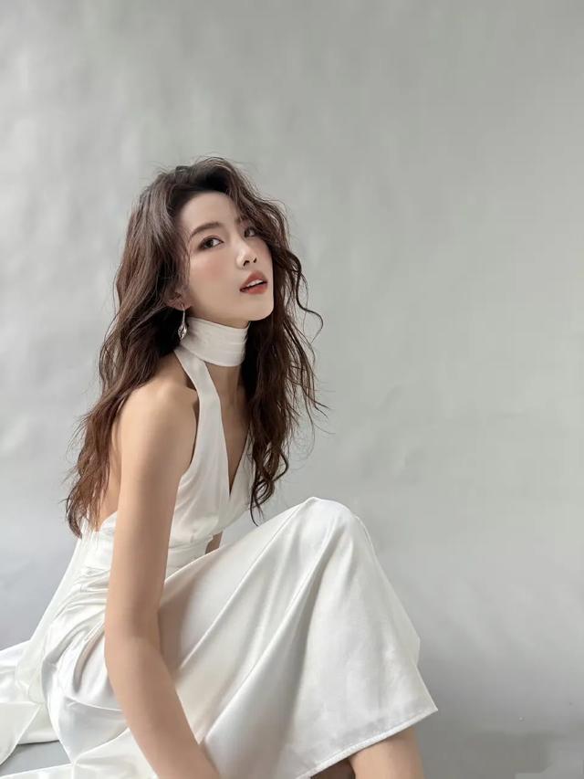 遇见周胜男:尘世中的惊鸿影