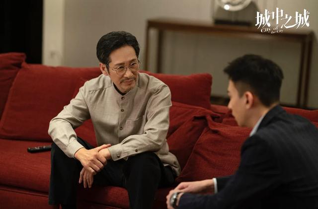 不会生气别尬演!《城中之城》冷纪元一出手,就是愤怒戏的教科书