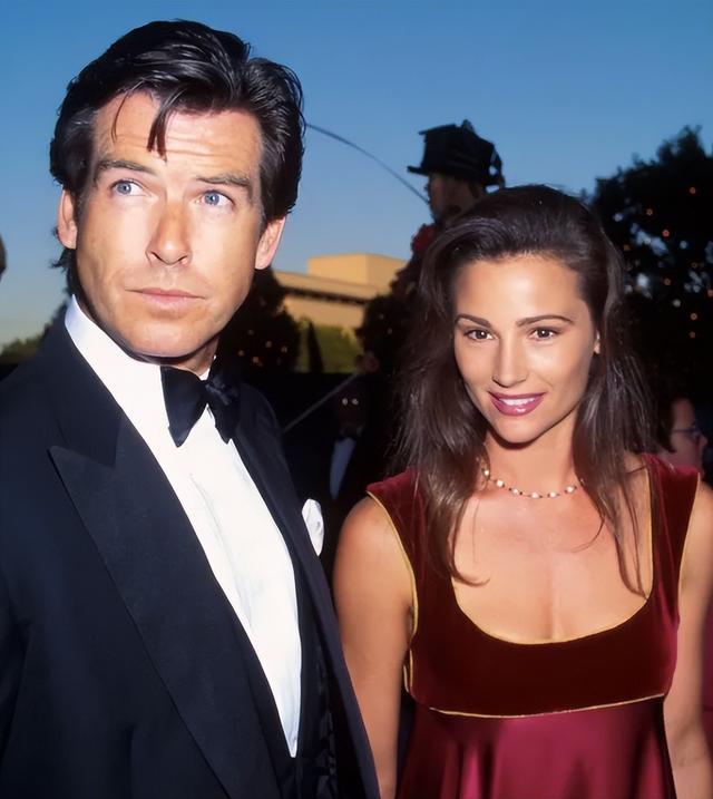 宠妻标杆“007”:结婚28年,妻子胖到260斤也不嫌弃,只爱她一人