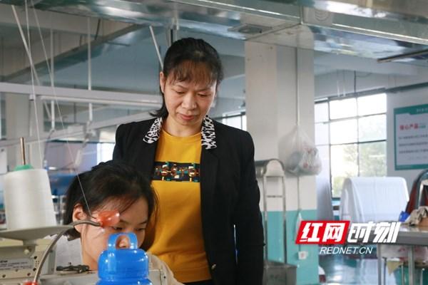 工匠之星|匠心筑梦 新时代缝纫女工段四娥的28年坚守