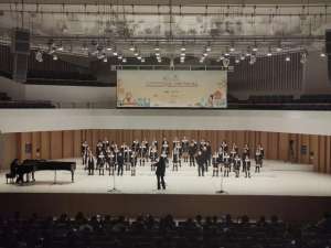 天真浪漫(唱响孩童天真浪漫，“我们在一起”童声合唱音乐会在成都举行)