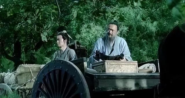 孔子临终前悲痛高歌,短短三句,句句豪迈悲壮,令人肃然起敬!