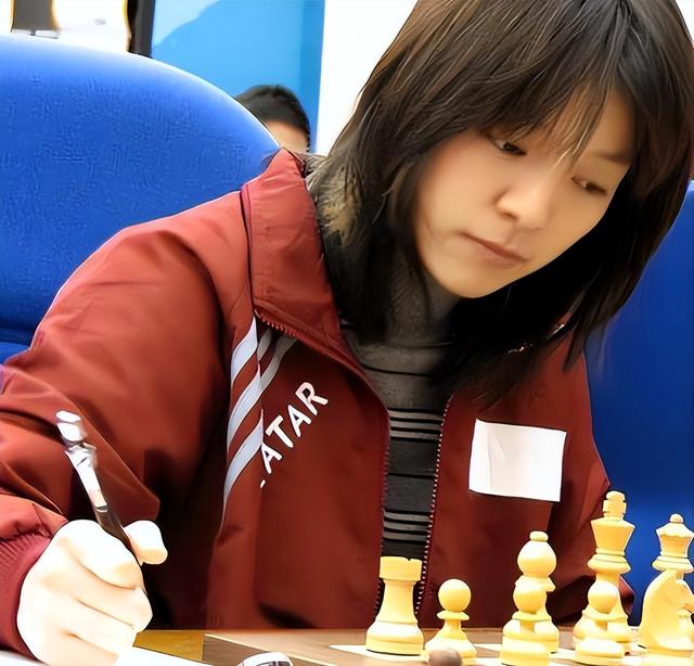棋后诸宸:嫁卡塔尔王室后放弃中国籍,接受一夫多妻,如今后悔吗