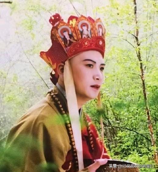 原来西游记中有三个唐僧是三个不同男演员来饰演的，演技精湛！