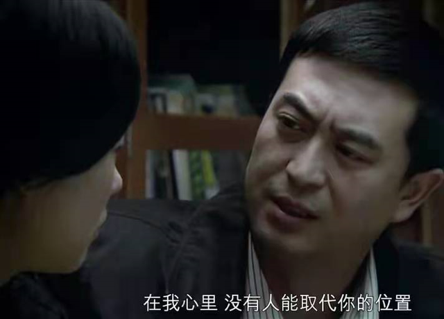重温《蜗居》原著才懂,为啥42岁的宋思明对25岁的海藻如此痴迷?