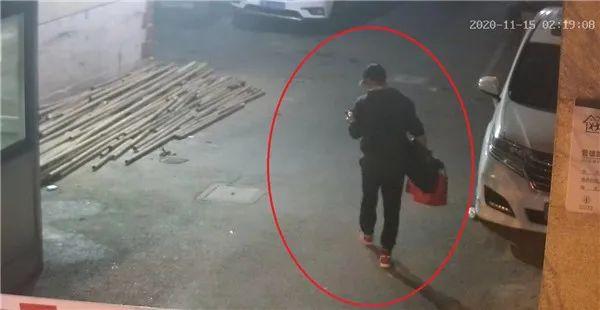 “惊喜”表白走错门,半夜翻窗入室成“惊悚”