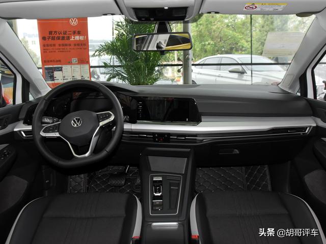 12.98万起,精致两厢小车,配置高,实拍高尔夫