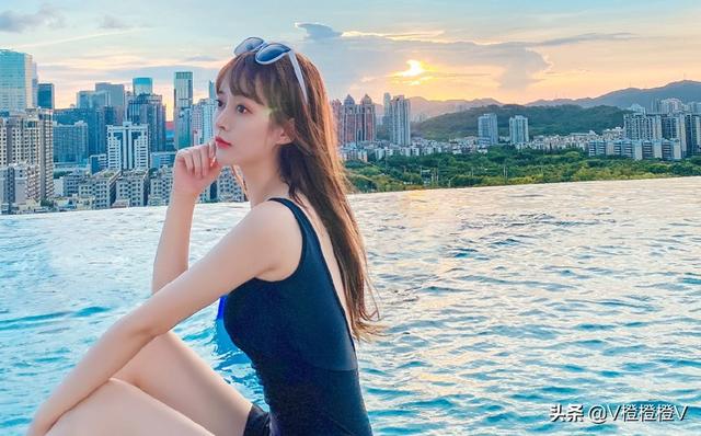 网红——阿君Monica