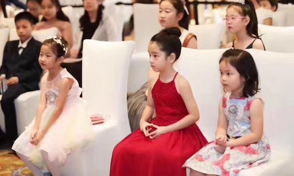 携手梦想导师李云迪,星河湾让艺术走进社区