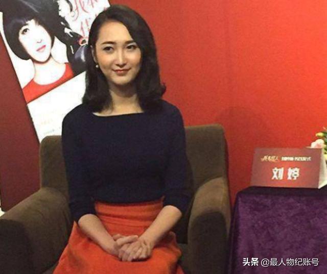 17年前,背母上大学的刘霆,后来变性成为女人,如今怎么样了?
