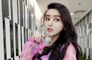 何承熹(何承熹：花800万整容成范冰冰，嫁给主刀医生后，后来怎么样了？)