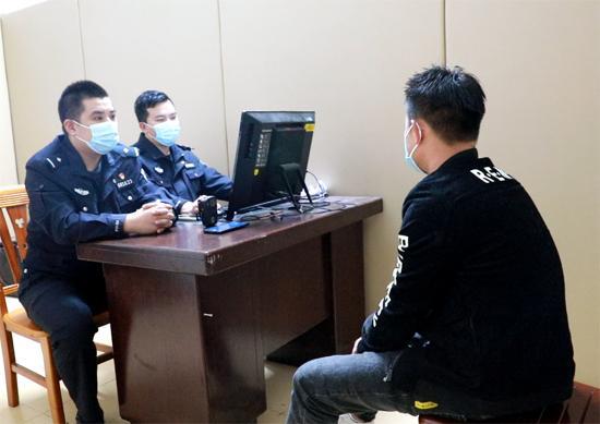 清华大学女教师邀快递员进门,因一个笑容,生命永远定格在了35岁