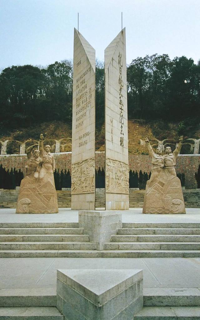 22岁的他和敌人同归于尽！妹妹给敌人妻子写的信震撼世界