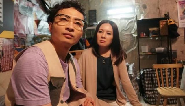 力求突破!港知名女星重提转型当脱星原因,直认卖青春是很正常的