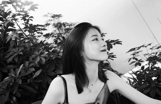 看了邱淑贞、毛阿敏、汪峰这些明星的女儿,才发现遗传是门玄学