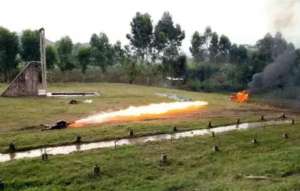 当你的秀发拂过我的钢枪歌词(你可以没听过这样的军歌，但不能不知道这些催泪的歌词)