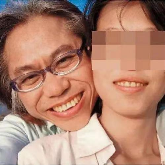 9年过去,因“爷孙恋”走红的林靖恩,已失去纯真笑容,一脸疲惫