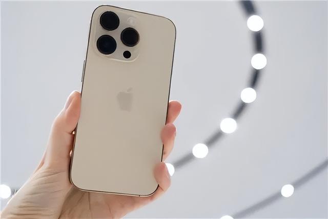 大量用户反馈 iPhone14 Pro 电池存在耗损过快问题!