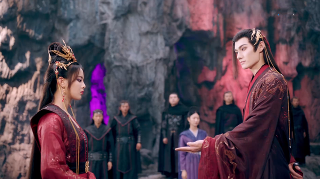 《重紫》喜欢重紫的六人,慕玉、卓昊、秦柯惨死,魔尊亡月被封印