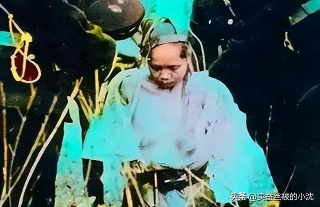 “禁止外泄”的老照片,男女混合脱衣舞俱乐部,让人眼界大开