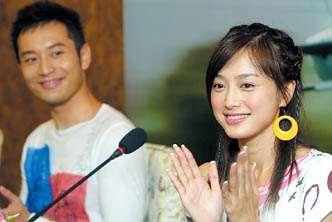 秦岚魏大勋被曝分手，深扒秦岚坎坷情史，45岁的她终于撕下假面具