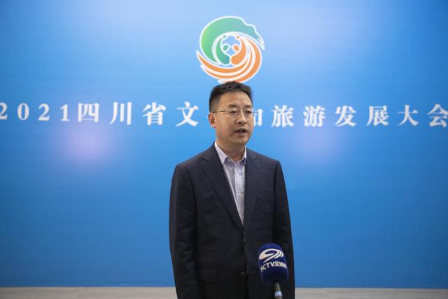 对话新名县书记⑪余飞宇:将朝天区打造成“农旅文康”融合发展示范区