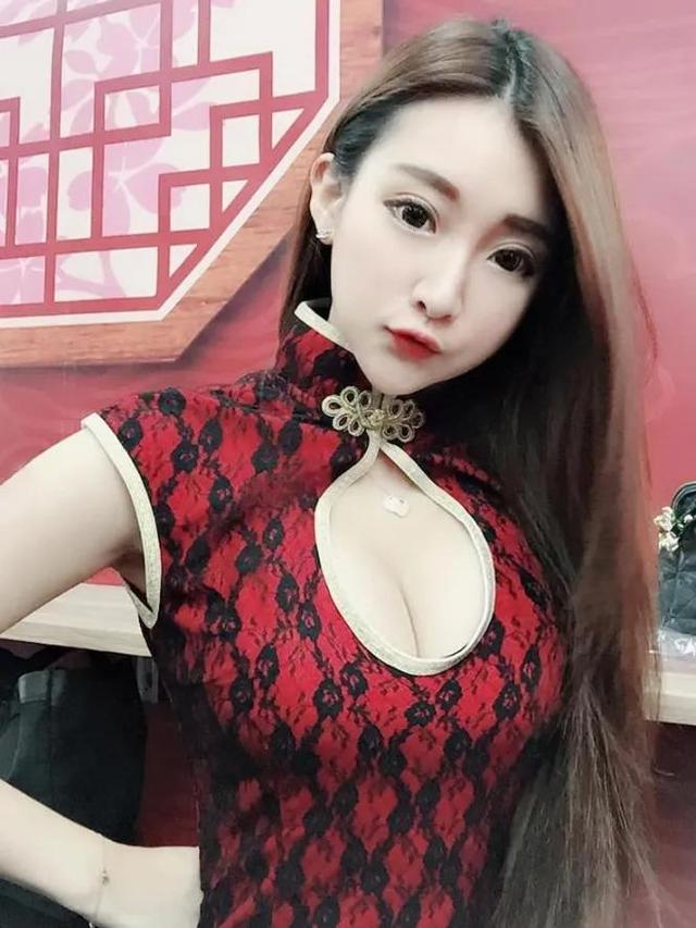 隐藏身份是JKF女,还是台湾大学的老师