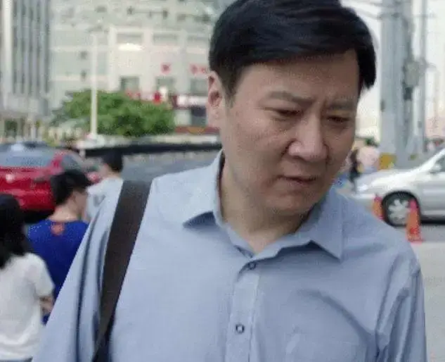 驾驭得了皇帝,演得了维修工,《重生》的小配角,现实中比老板红