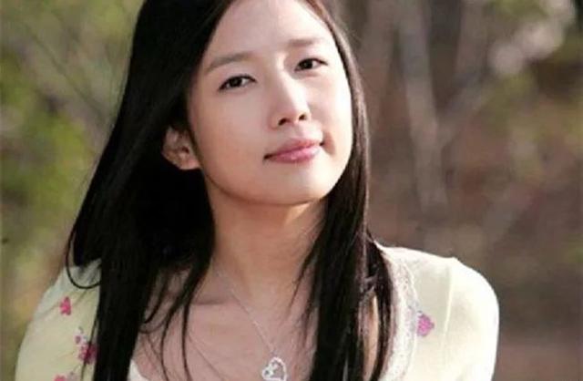 揭秘韩国演艺圈悲惨事件!8名女星因潜规则自杀,现又多了崔雪莉