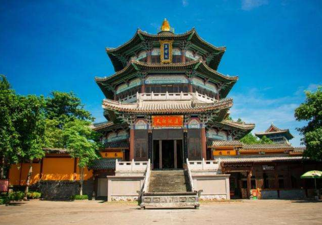 19年被绑架的陆万祯有多壕?道长父亲3.75亿包山头,母亲15家公司
