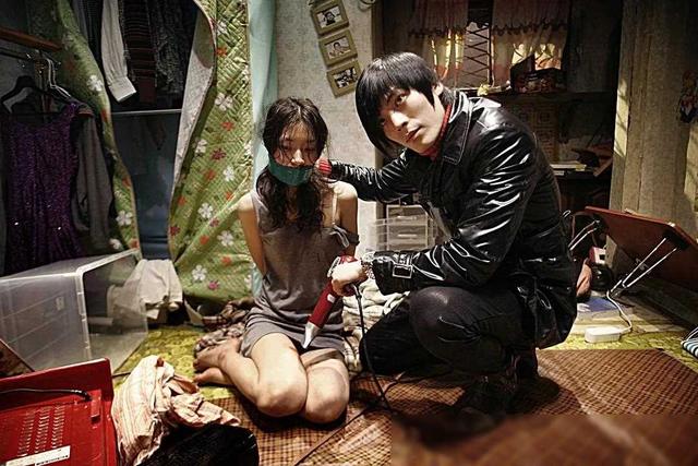 韩国19禁电影推荐,适合宅在家一个人看