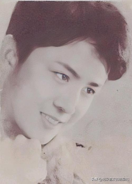 原来西游记中有三个唐僧是三个不同男演员来饰演的，演技精湛！