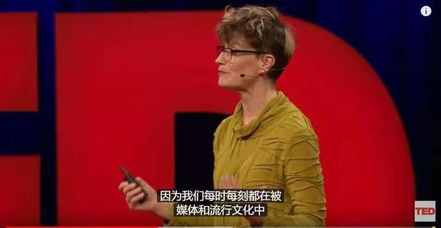柳岩”穿泳装上街“:借”胸“上位,这个梗还要被人调戏多久?