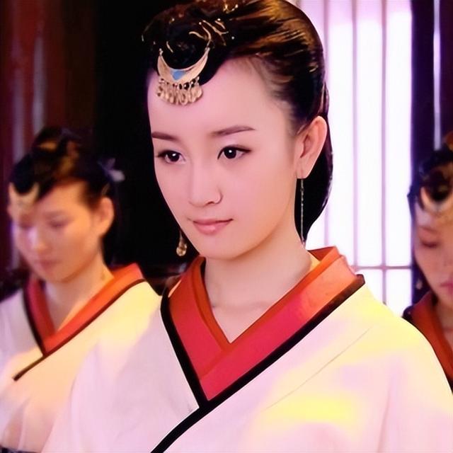 曾经也是美丽明艳,却因整容毁掉一切,这6位女星全是反面案例!