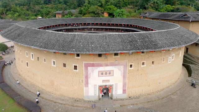 文化中国行·营造之法丨元宵节！去土楼享最盛大的团圆