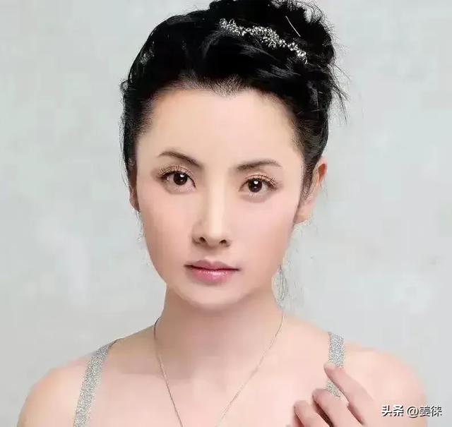 与田亮离婚后,独自陪儿子长大,如今苦尽甘来