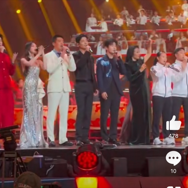 大湾区这夜,70岁成龙唱歌抢拍真尴尬,樊振东忘关麦乱说话丢大人