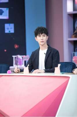 挂脸(《喜欢你我也是》于朦胧展示在线“挂脸”)