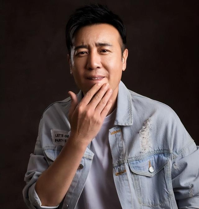 杨童舒:和老公相爱至今,我不是于和伟的老婆,老公是普通商人