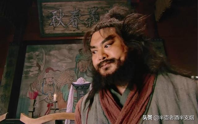 擒斩史文恭后宝马应该归谁?鲁智深武松冷眼旁观,李逵亮出了板斧