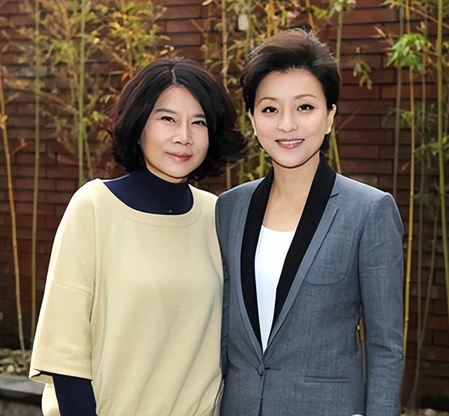 “铁娘子”董明珠:丈夫早逝至今单身,她也有普通妈妈的烦恼