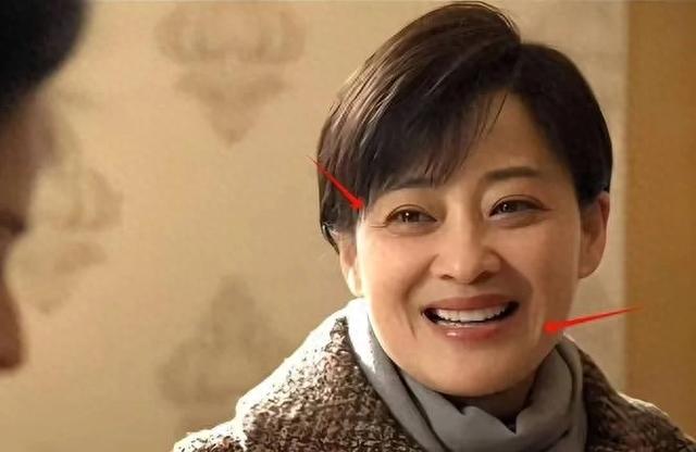 人到中年,再看梅婷和董洁的处境,海清说的话,终于有人信了