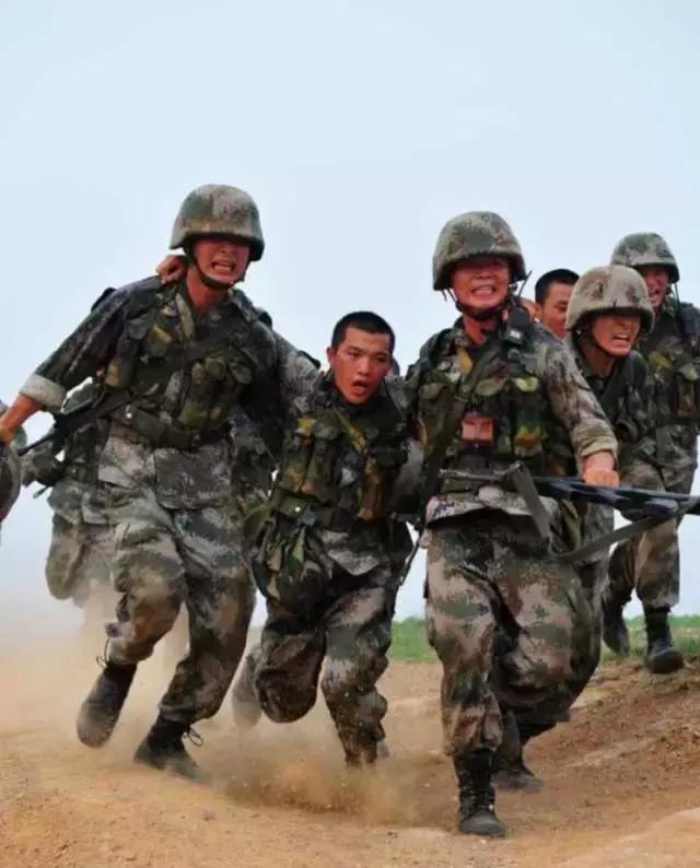 你可以没听过这样的军歌，但不能不知道这些催泪的歌词