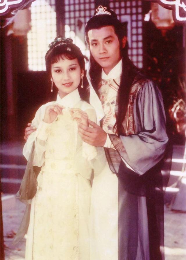 红极一时赵雅芝:带着两个儿子再婚,将丈夫当男朋友让我一生幸福