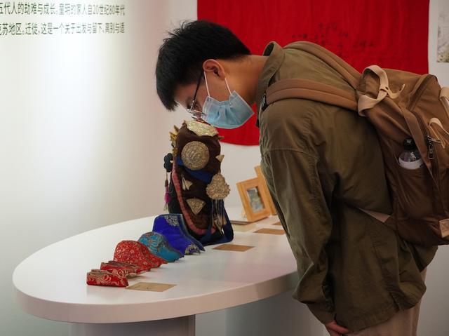 大学生写家史︱“噢,孩子们——千禧一代家庭史”展览开幕