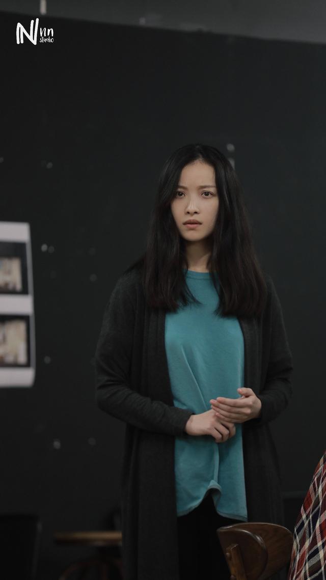 不知道有韵味的是倪妮还是她那双会说话的眼睛