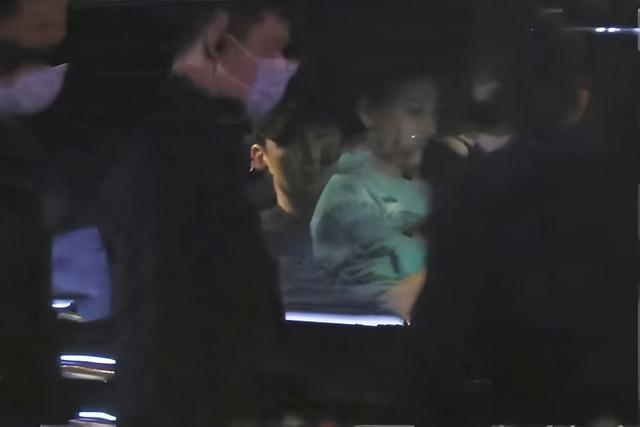 曝知名女演员当小三成瘾！频恋大佬级男星，曾与浪姐女星老公恋爱