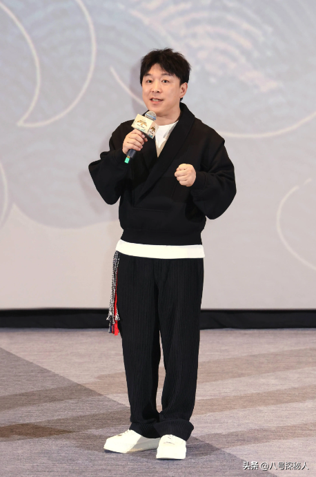 从草根逆袭成影帝,再到慢慢隐退,黄渤用亲身经历证明了世态炎凉